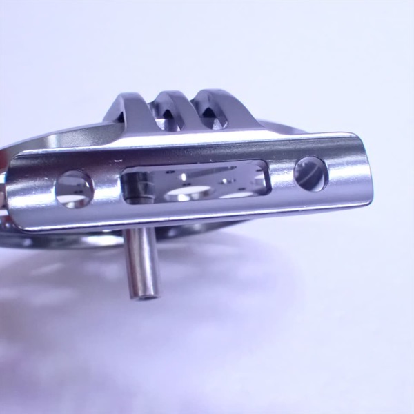 インヴィクタクロダイＲＮＤ－ＢＧ８５